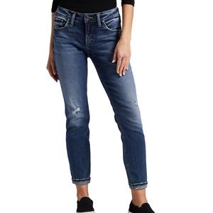 Silver boyfriend mid ride slim leg plus size woman’s jean. 18